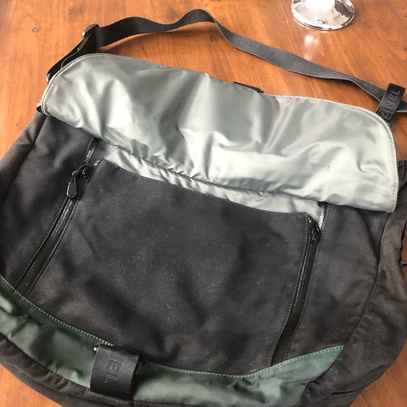 Chanel bag - Picture 3 of 5